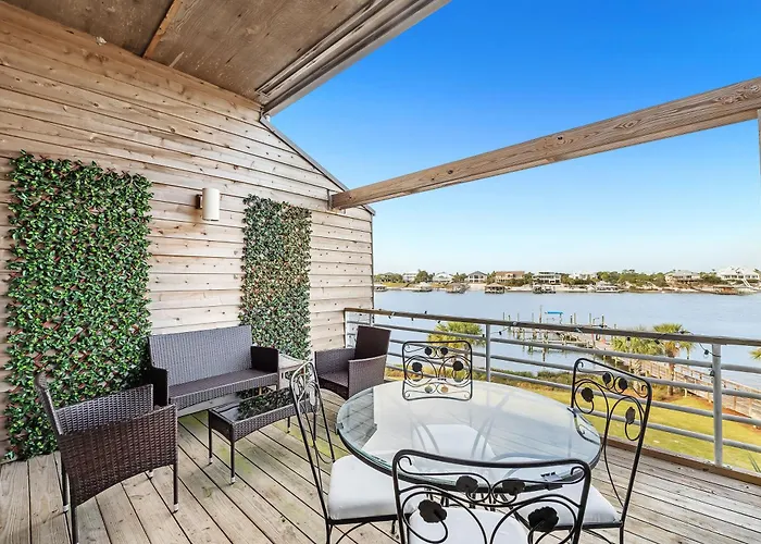 Needle Rush Point Unit E32 Holiday home